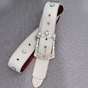 Michelle Monroe Vintage 80"s & 90's White and Silver Women's Belt Size 34